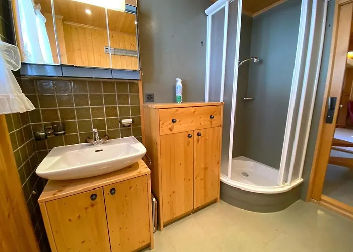 Alis - Grosses Chalet, Nahe Sportarena Und Skilift, Bis 9 Personen Appartement